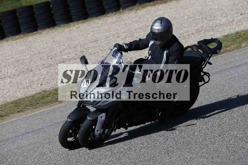 /01 02.04.2026 MAZ ADR/Gruppe gelb Gruppe gruen/10